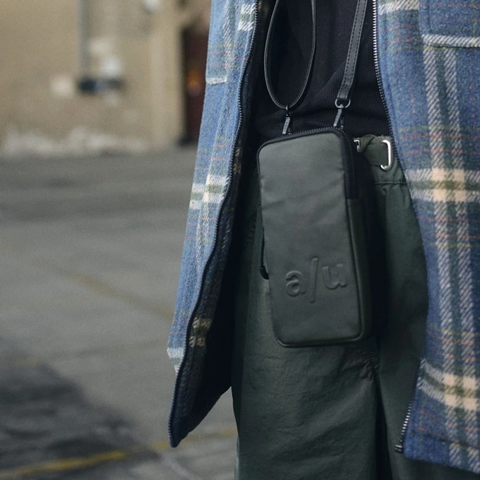 Aunts & Uncles Uji Japan Nishi Phonebag Dark Shadow 2 Aunts & Uncles Uji Japan Nishi Phonebag Dark Shadow - Afbeelding 2