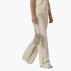 Burkely Still Selene Phone Bag Gloomy Green 9 Burkely Still Selene Phone Bag Gloomy Green -Herentassen Verkoop image 3020