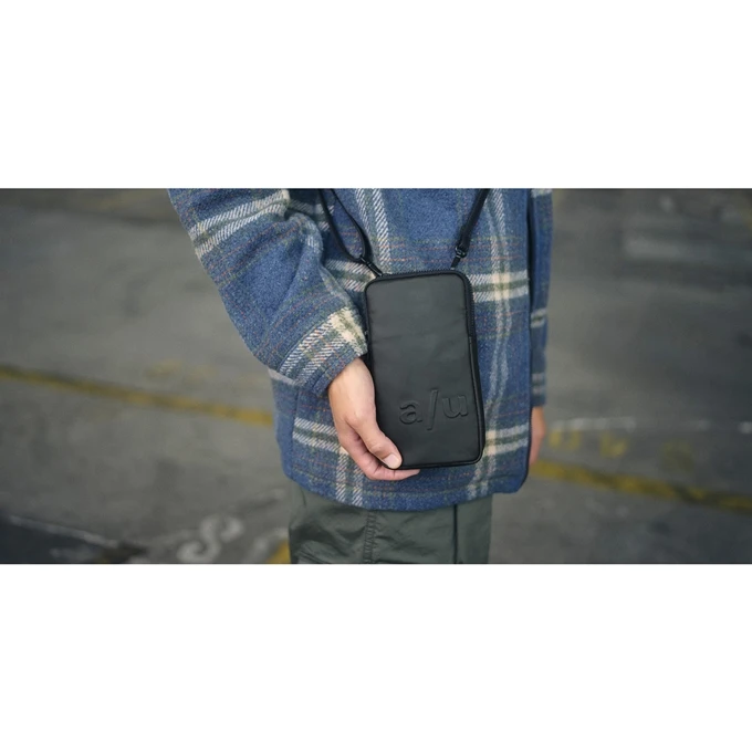 Aunts & Uncles Uji Japan Nishi Phonebag Sand 2 Aunts & Uncles Uji Japan Nishi Phonebag Sand - Afbeelding 2